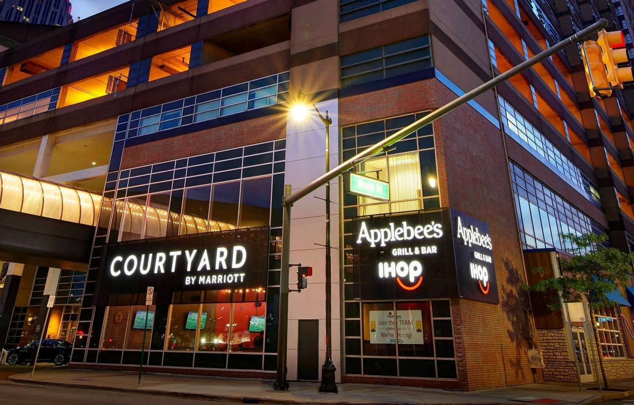 Courtyard By Marriott Detroit Downtown Hotel Exterior photo